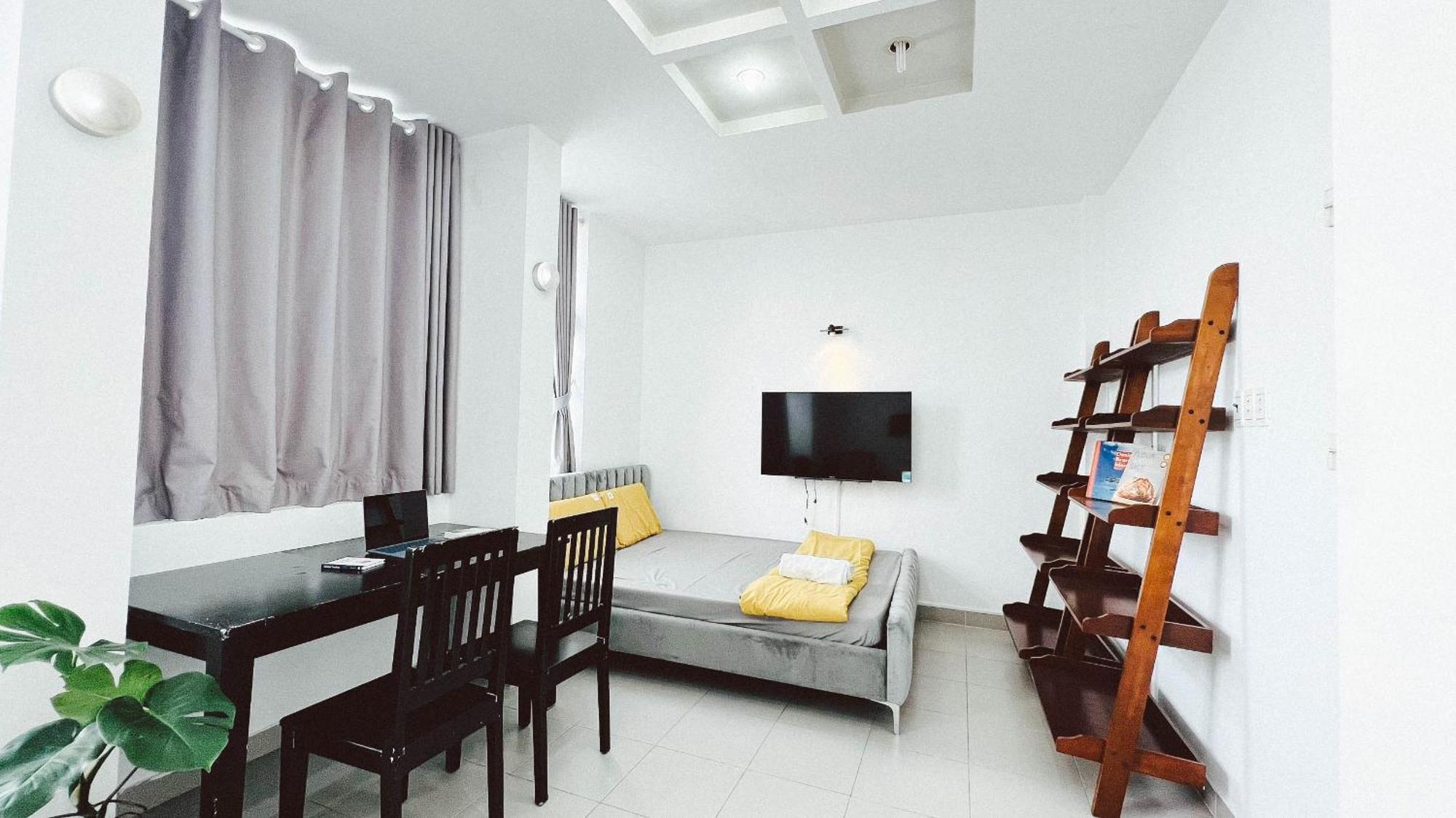 The Mango Tree Homestay Saigon * TP. Hồ Chí Minh